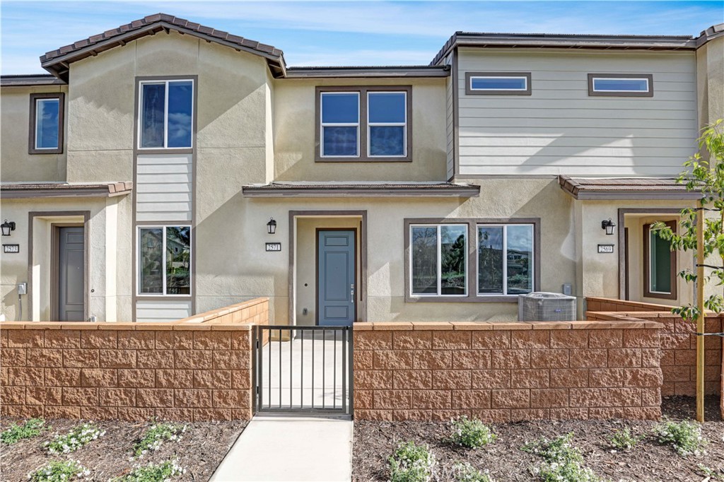 2571 Cloudview Privado