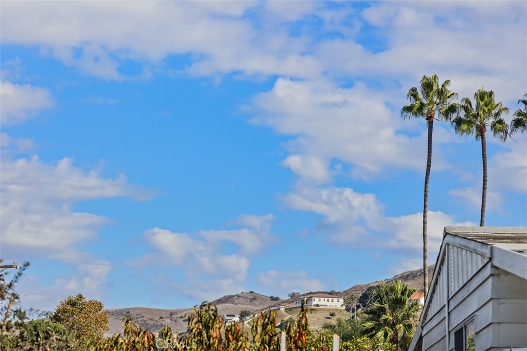 26000 Avenida Aeropuerto 12