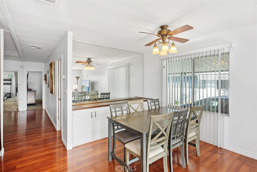 26000 Avenida Aeropuerto 12