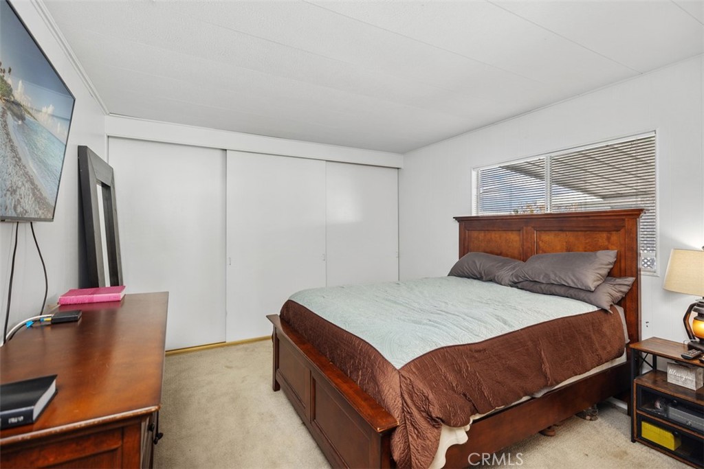 26000 Avenida Aeropuerto 12