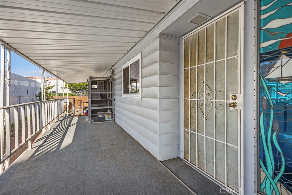 26000 Avenida Aeropuerto 12