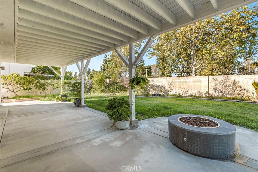 8167 8167 Dartmoor Drive