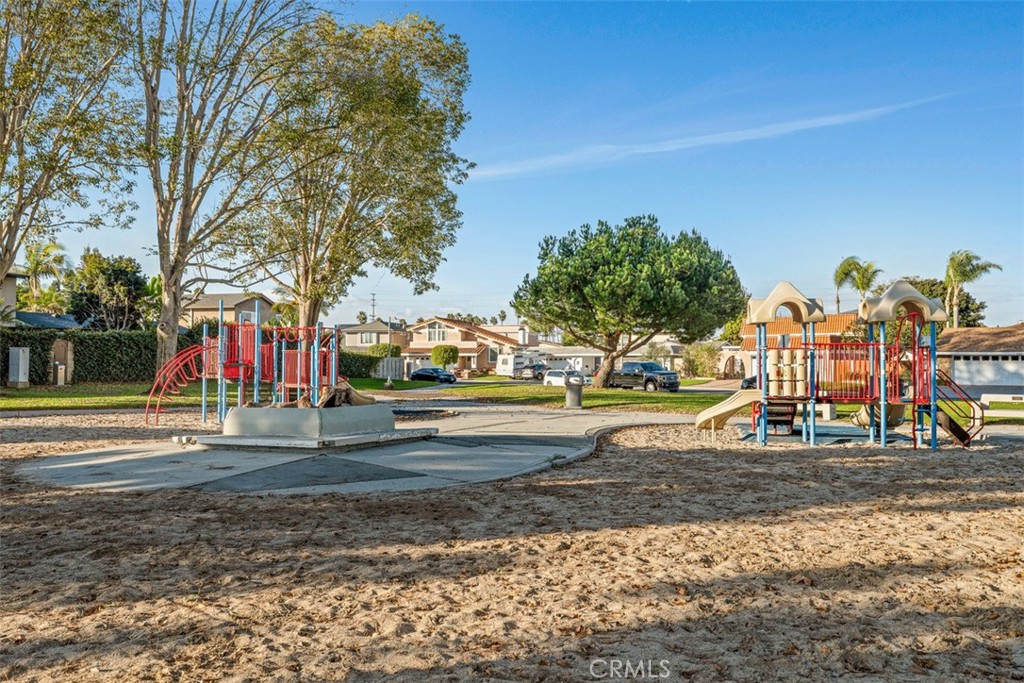 8167 8167 Dartmoor Drive