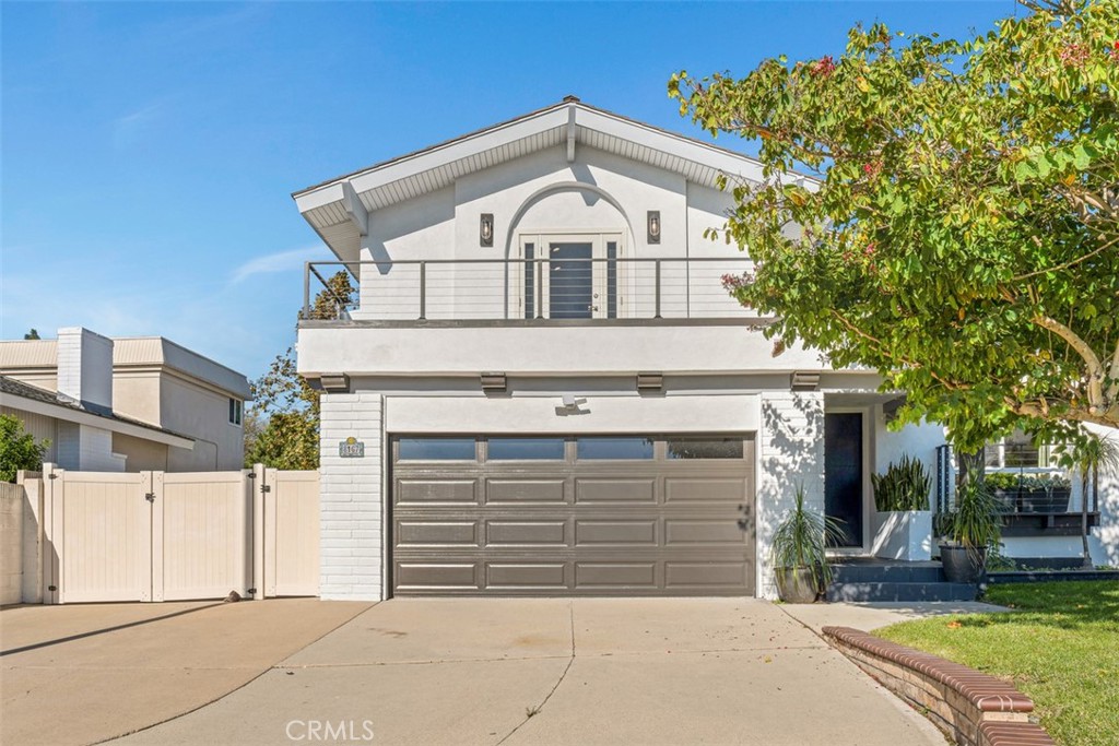 8167 8167 Dartmoor Drive