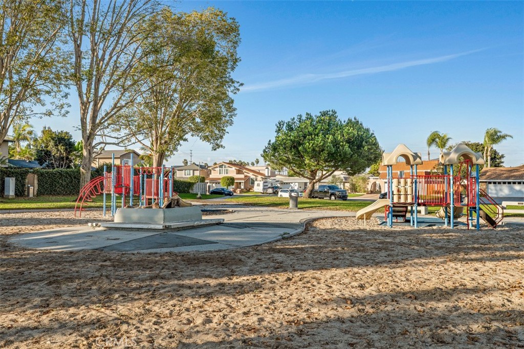 8167 8167 Dartmoor Drive