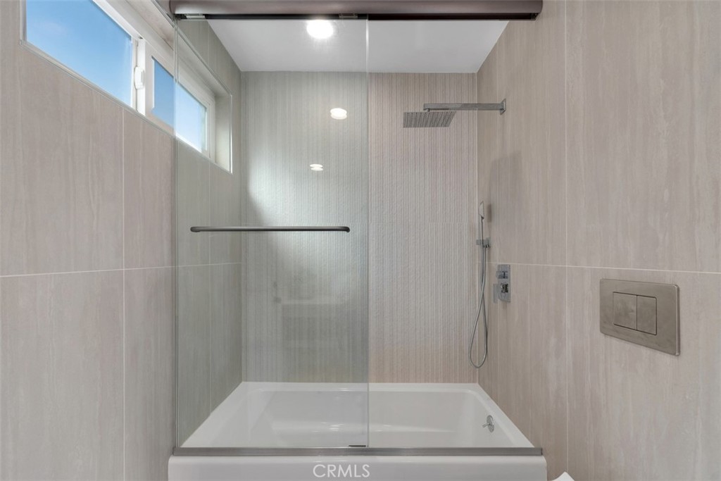 8167 8167 Dartmoor Drive