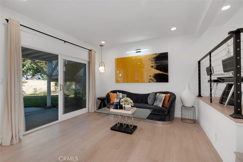 8167 8167 Dartmoor Drive