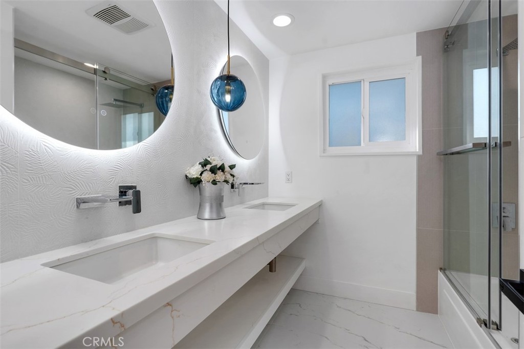 8167 8167 Dartmoor Drive