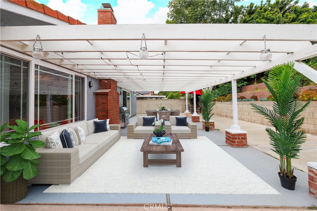 24956 Wells Fargo Drive