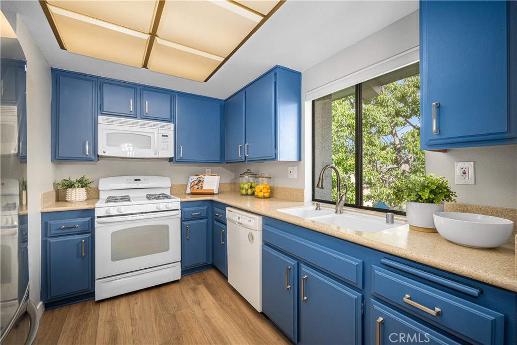 8777 Tulare Drive 411H