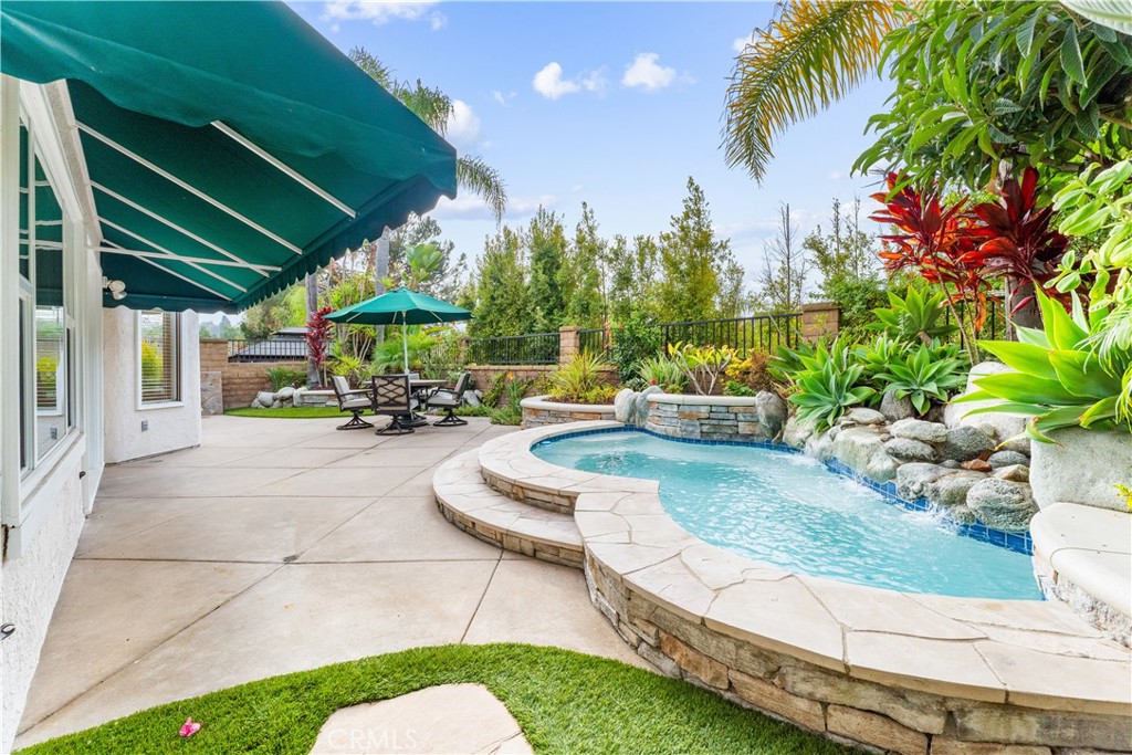 24832 Los Gatos Drive