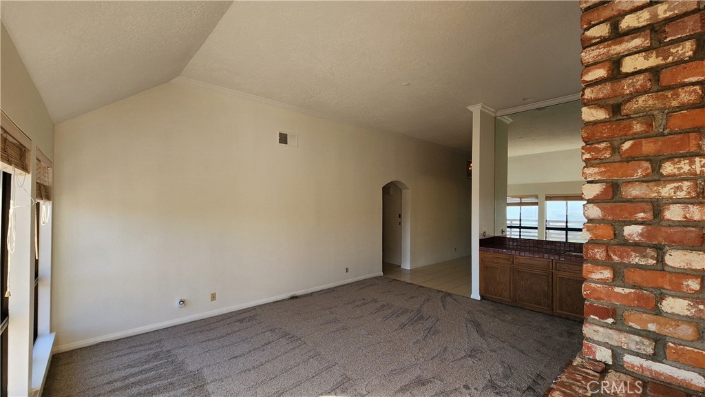 750 Avenida Acapulco