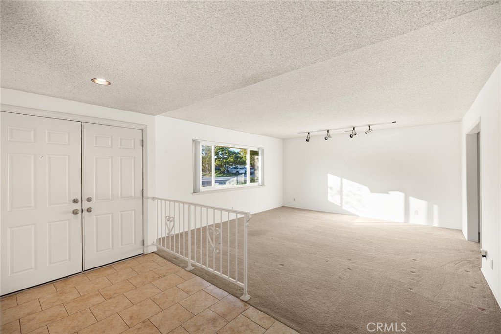 13402 Winthrope Street