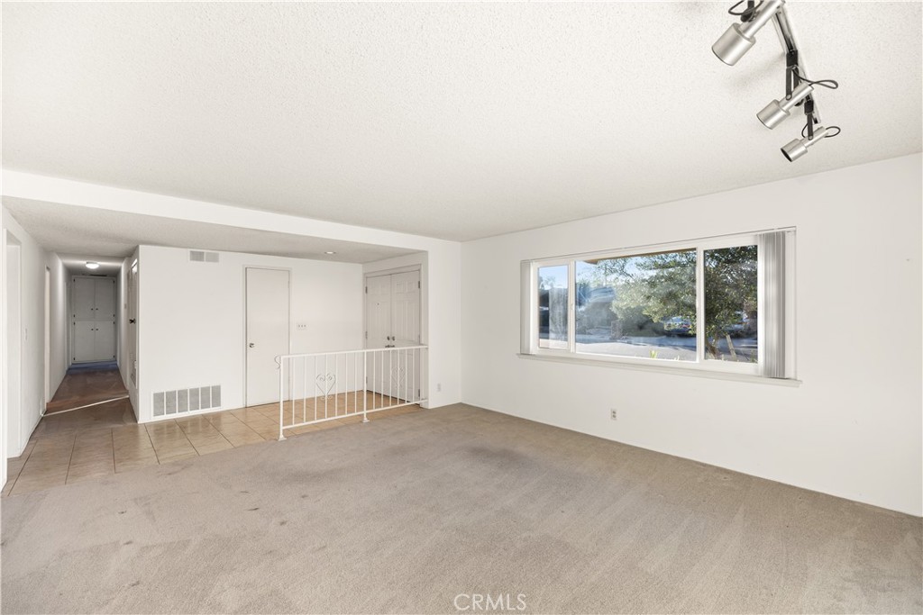 13402 Winthrope Street