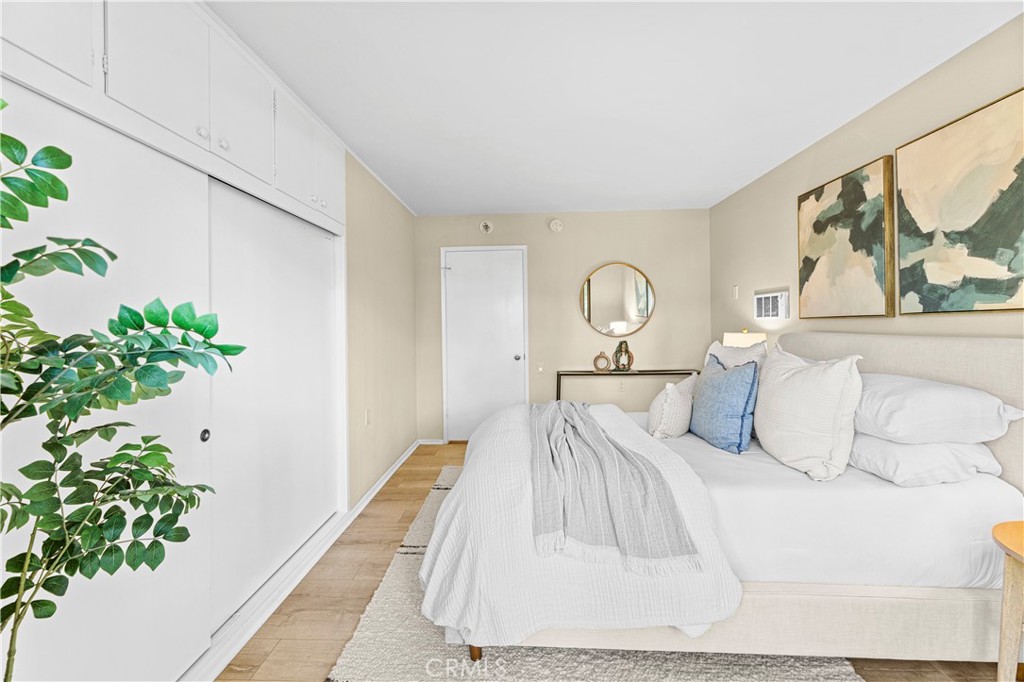 841 Ronda Sevilla B