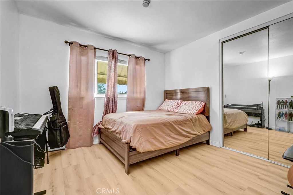 1341 S Pembrooke Lane