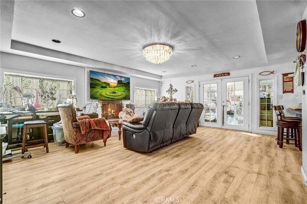 1341 S Pembrooke Lane