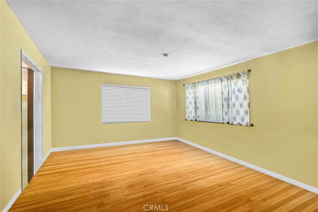 1341 S Pembrooke Lane