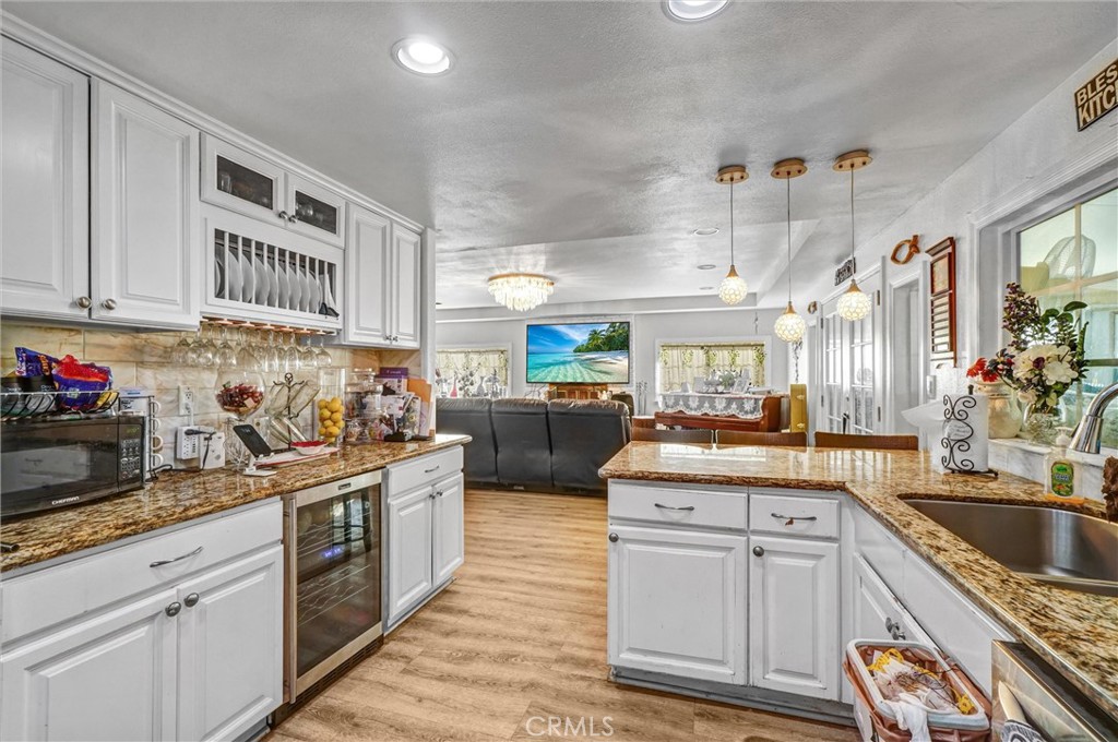 1341 S Pembrooke Lane