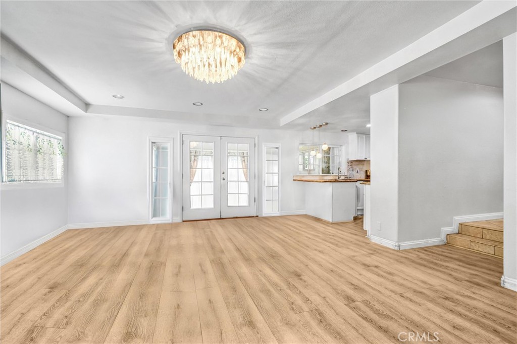 1341 S Pembrooke Lane