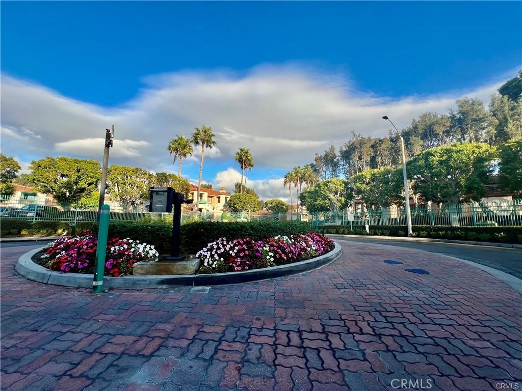 418 Villa Point Drive