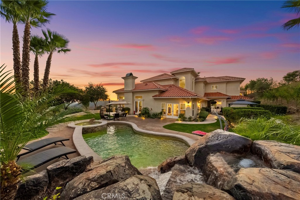 44930 Via Renaissance