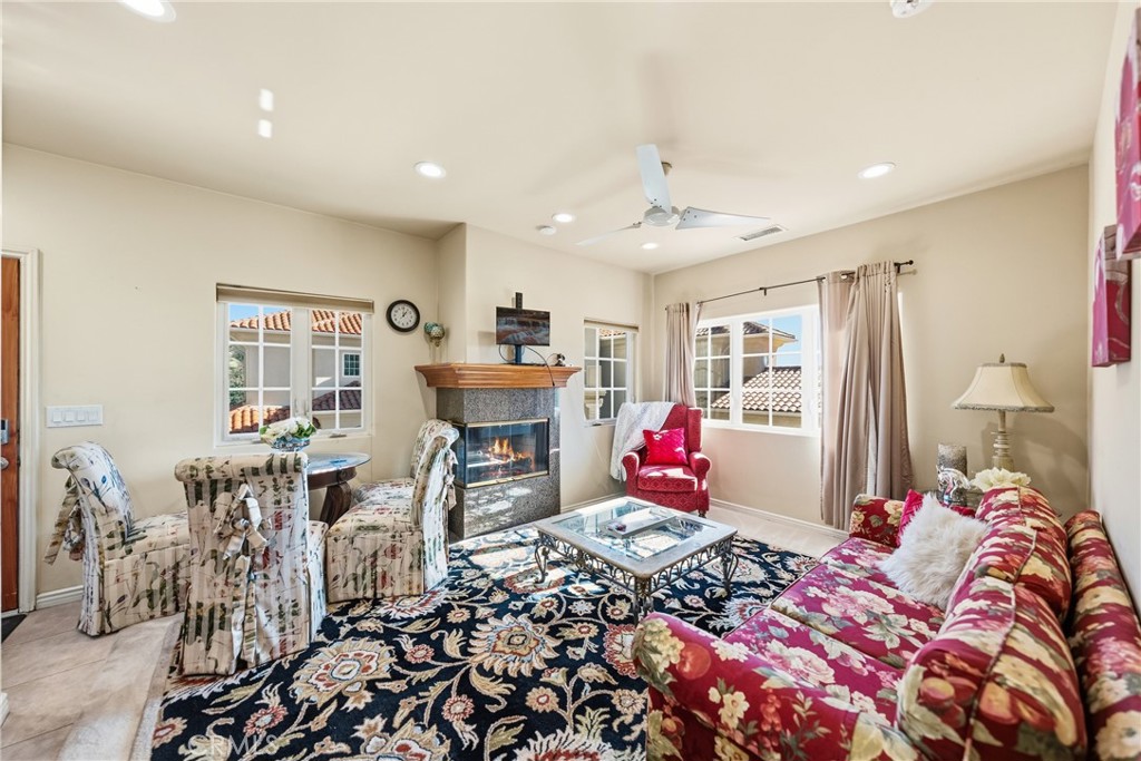 44930 Via Renaissance