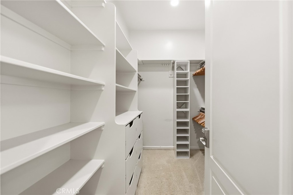 44930 Via Renaissance