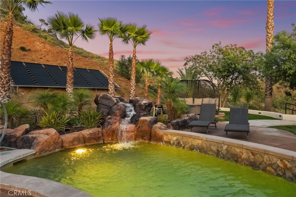 44930 Via Renaissance