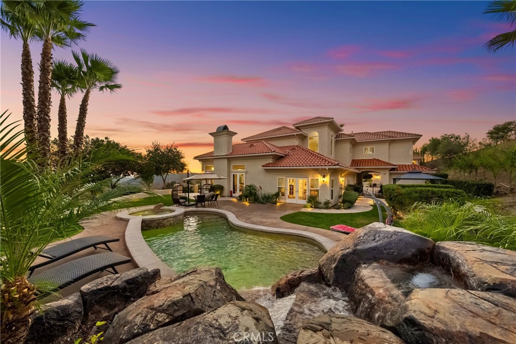 44930 Via Renaissance