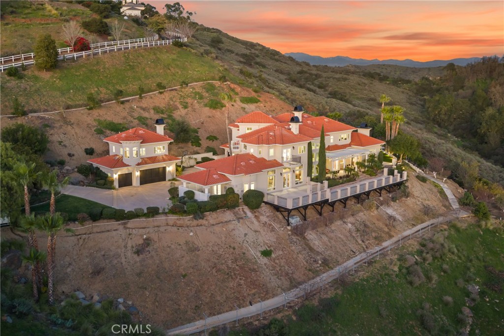 44930 Via Renaissance