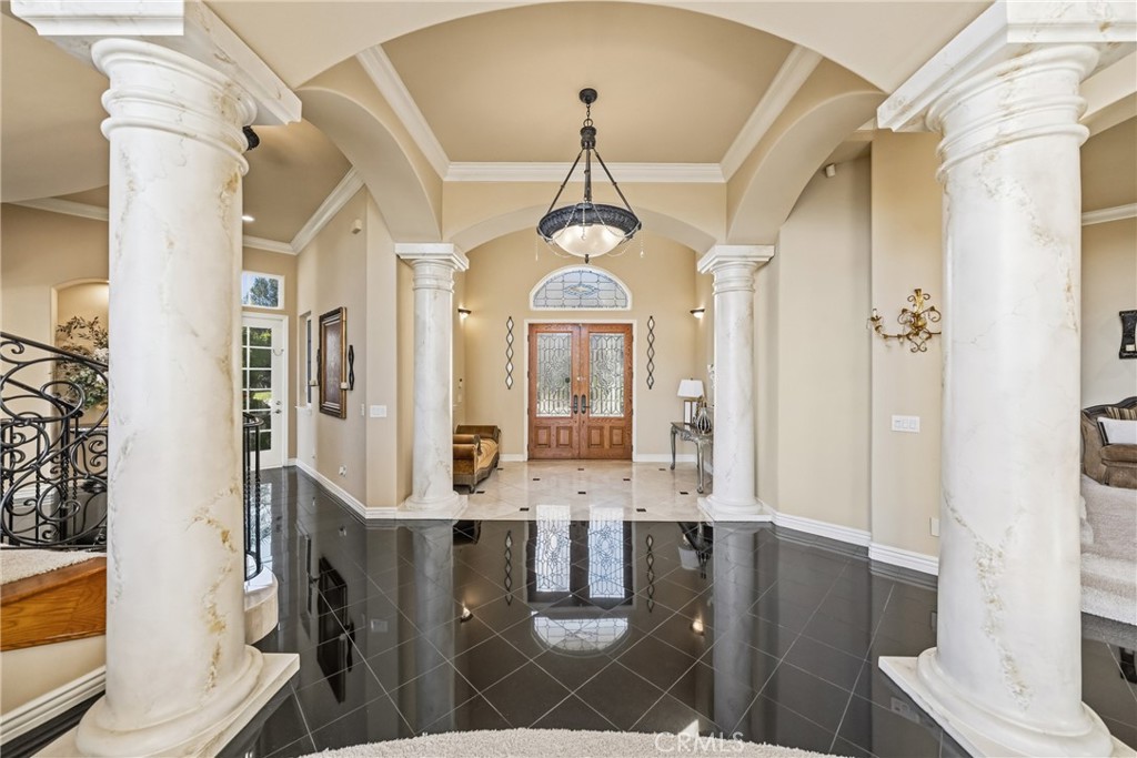 44930 Via Renaissance