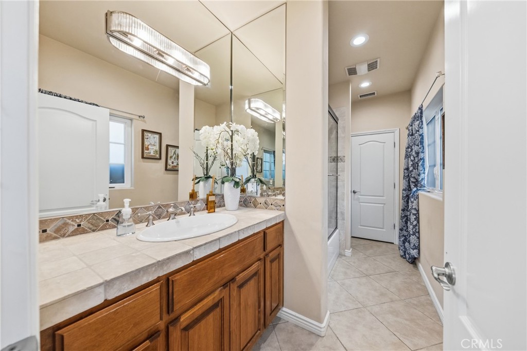 44930 Via Renaissance