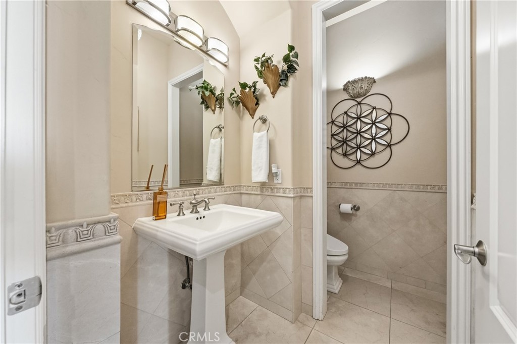 44930 Via Renaissance