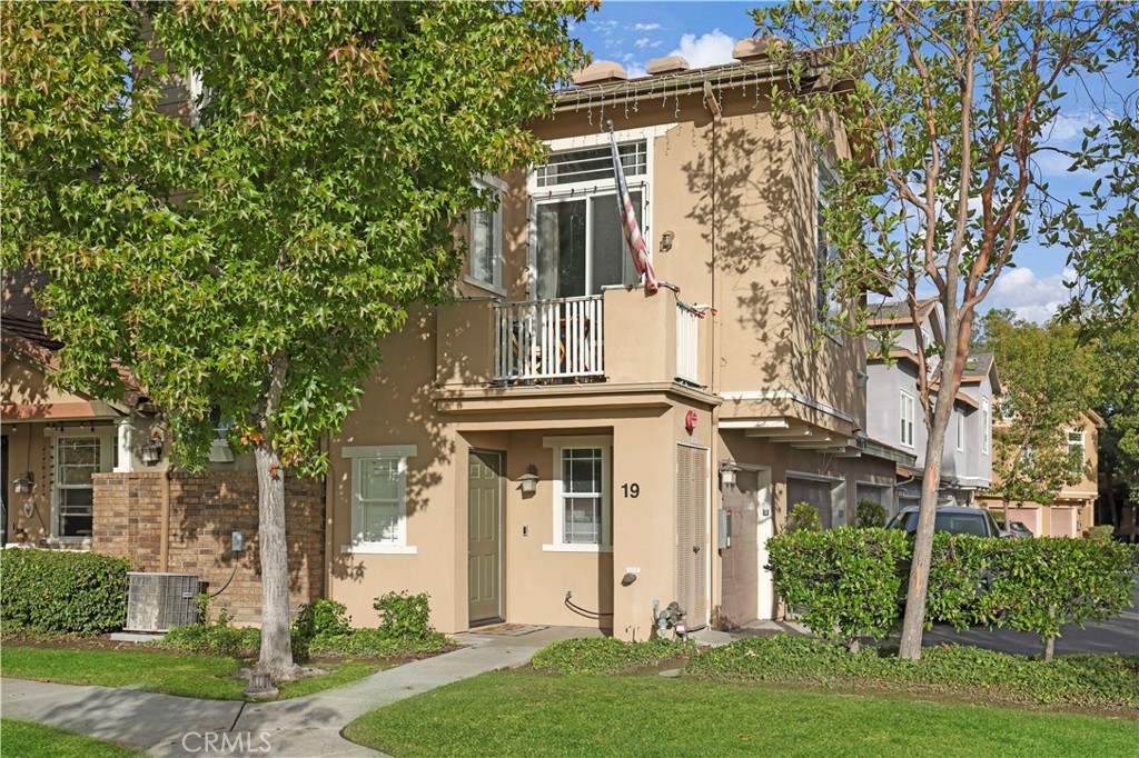 19 Garrison Loop