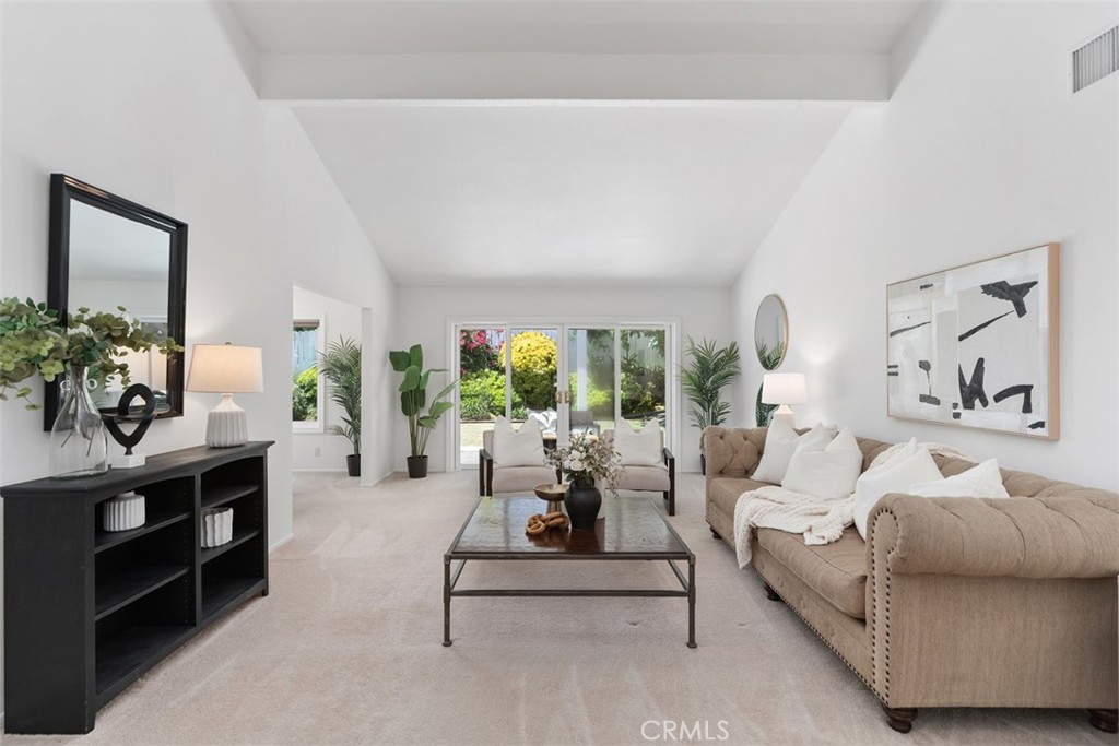 26932 La Sierra Drive