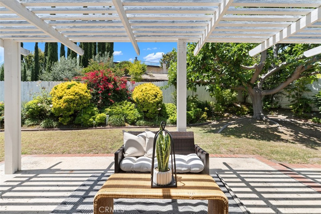 26932 La Sierra Drive