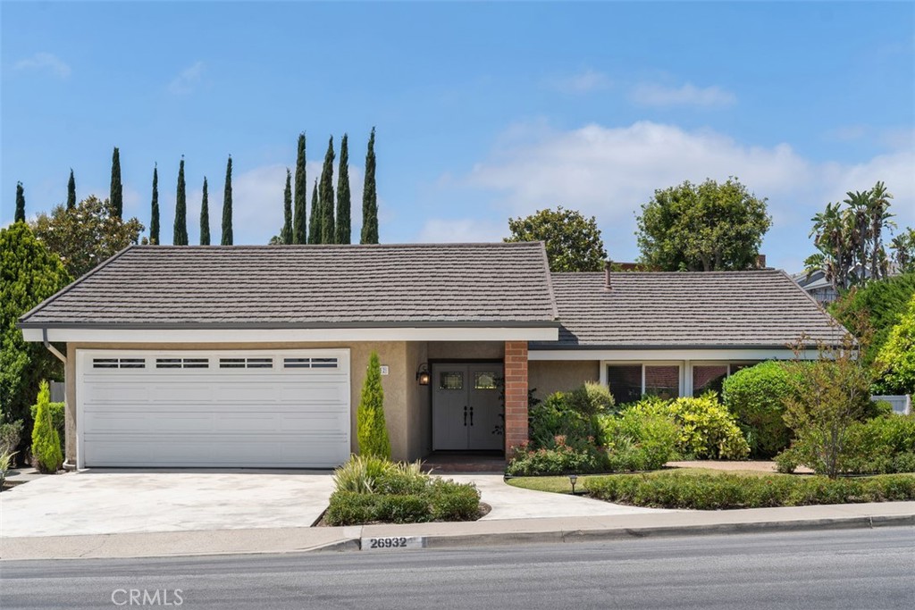 26932 La Sierra Drive