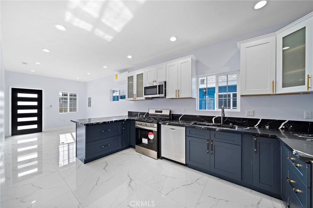 14712 Newland Street