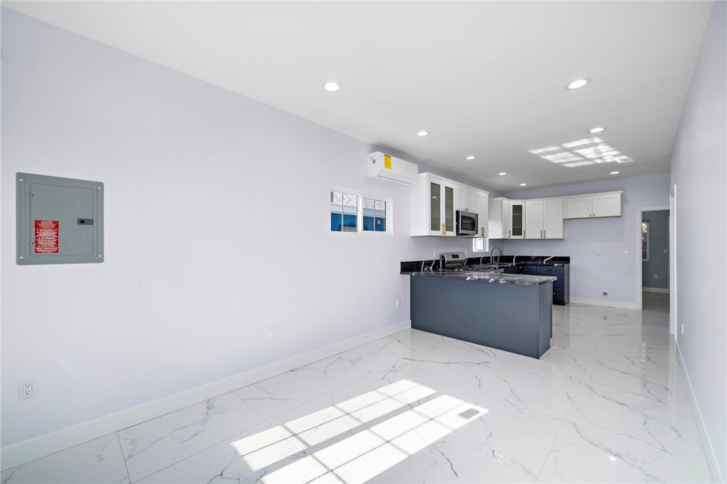 14712 Newland Street