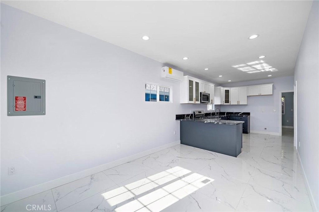 14712 Newland Street