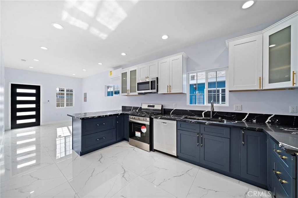 14712 Newland Street