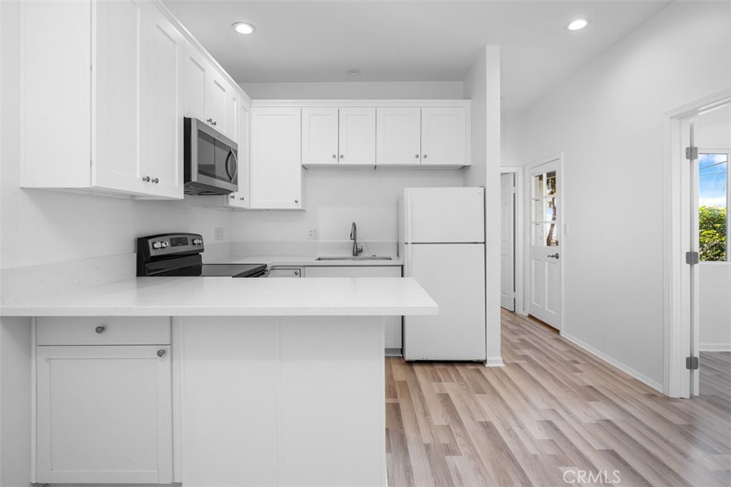 33821 El Encanto Avenue