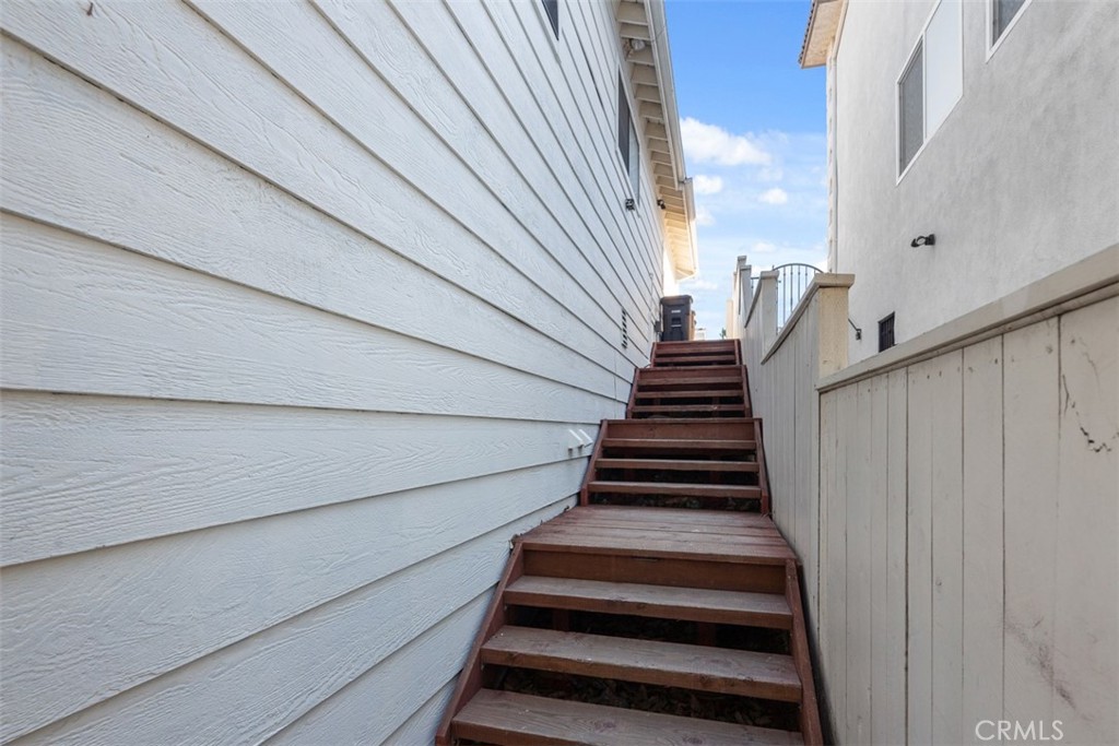 33821 El Encanto Avenue