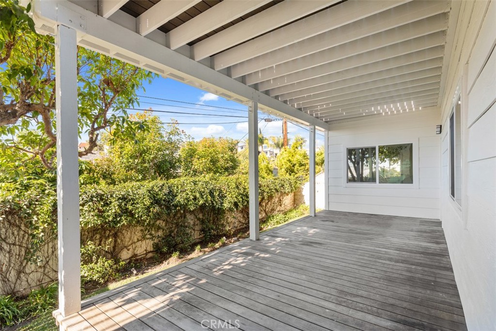 33821 El Encanto Avenue