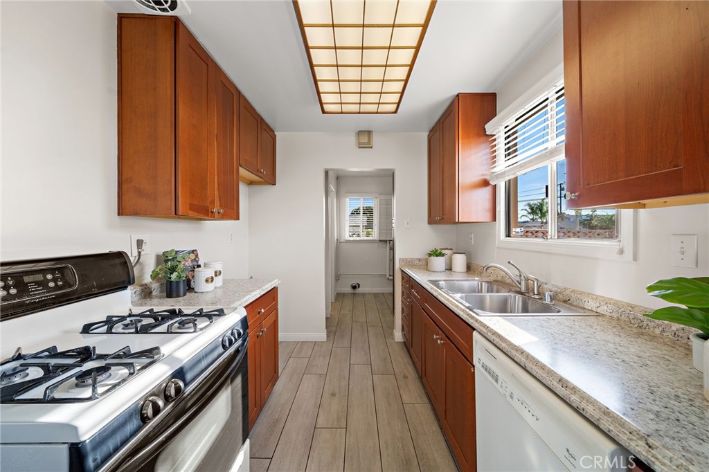 7869 La Mirada Circle