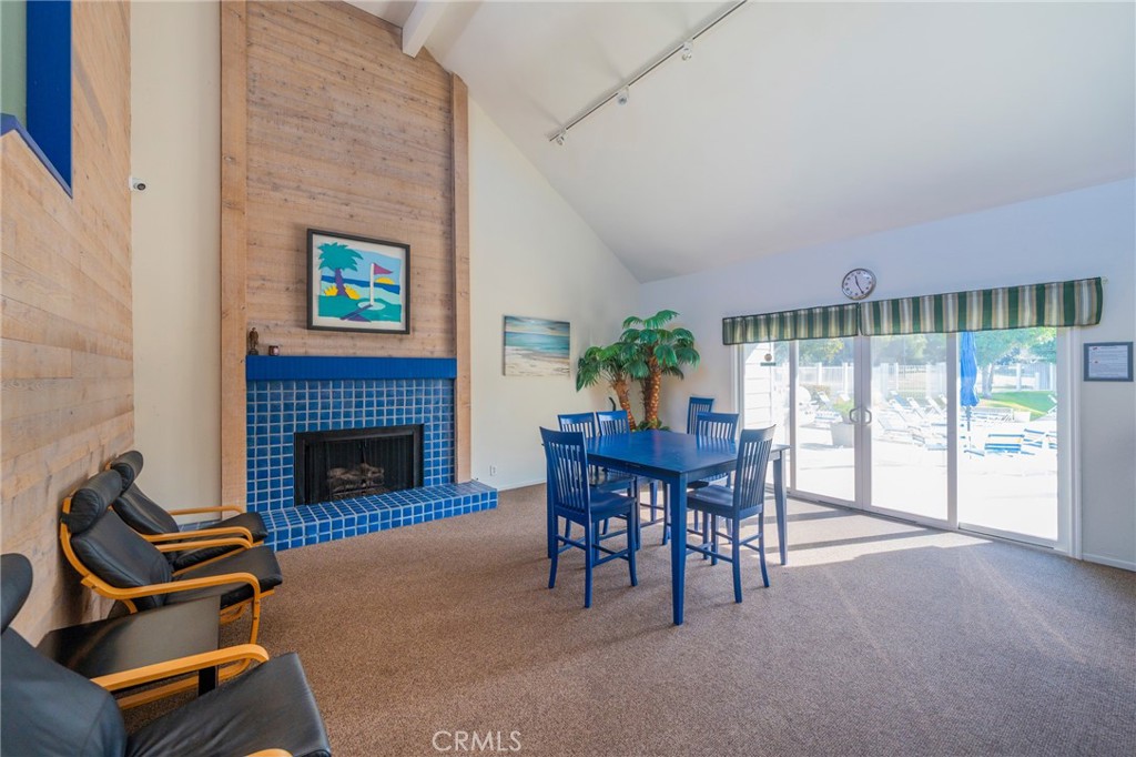 6020 Bixby Village 63