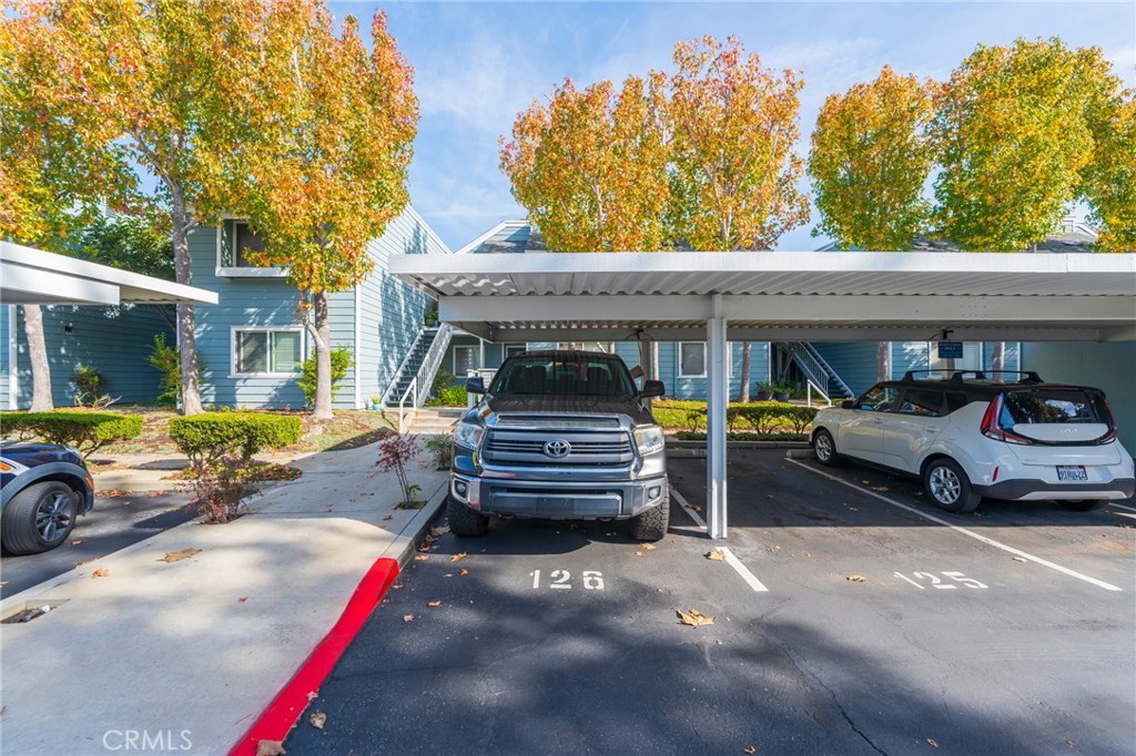 6020 Bixby Village 63