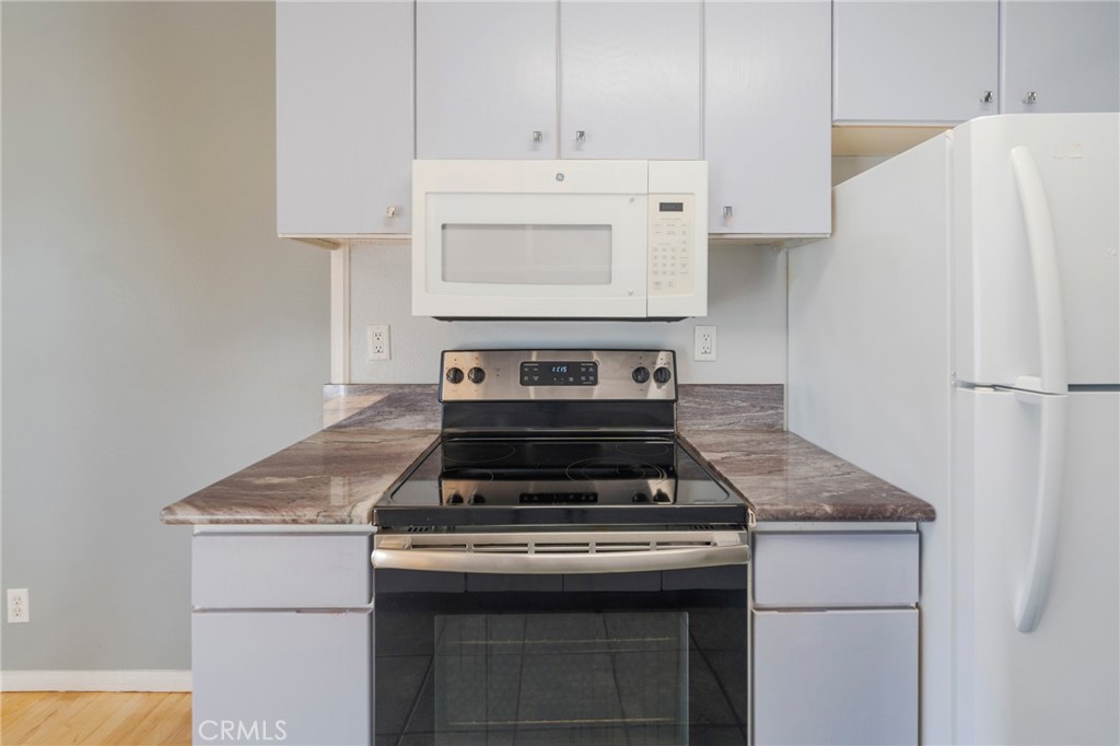 6020 Bixby Village 63