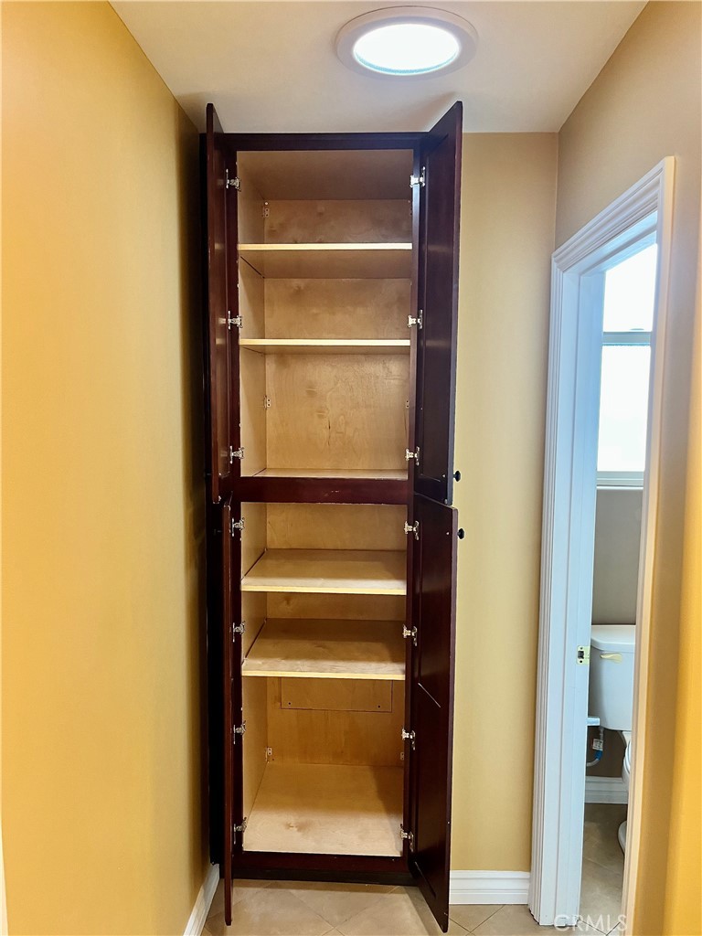 244 Avenida Granada B